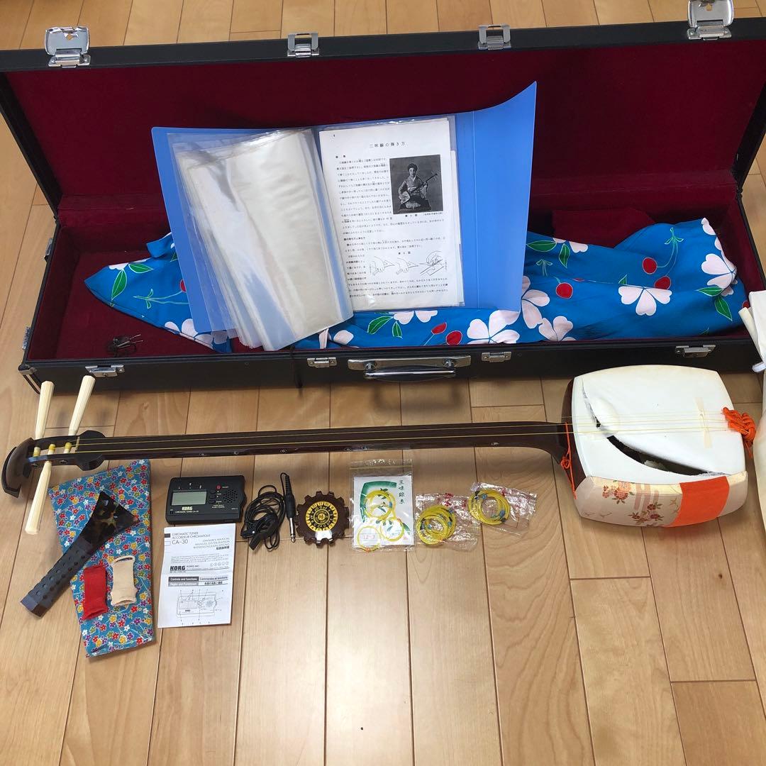三味線 和楽器 弦楽器 ハード.ソフトケース.バチ他フルセット付き