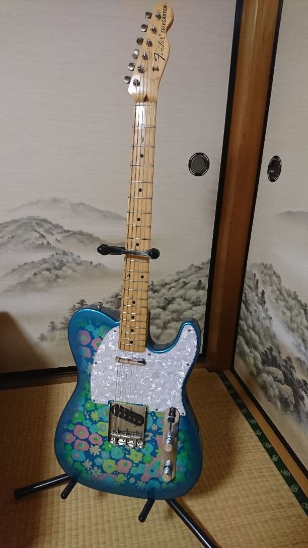 フェンダー テレキャスター ブルーフラワー ミスチル桜井モデル - メルカリ