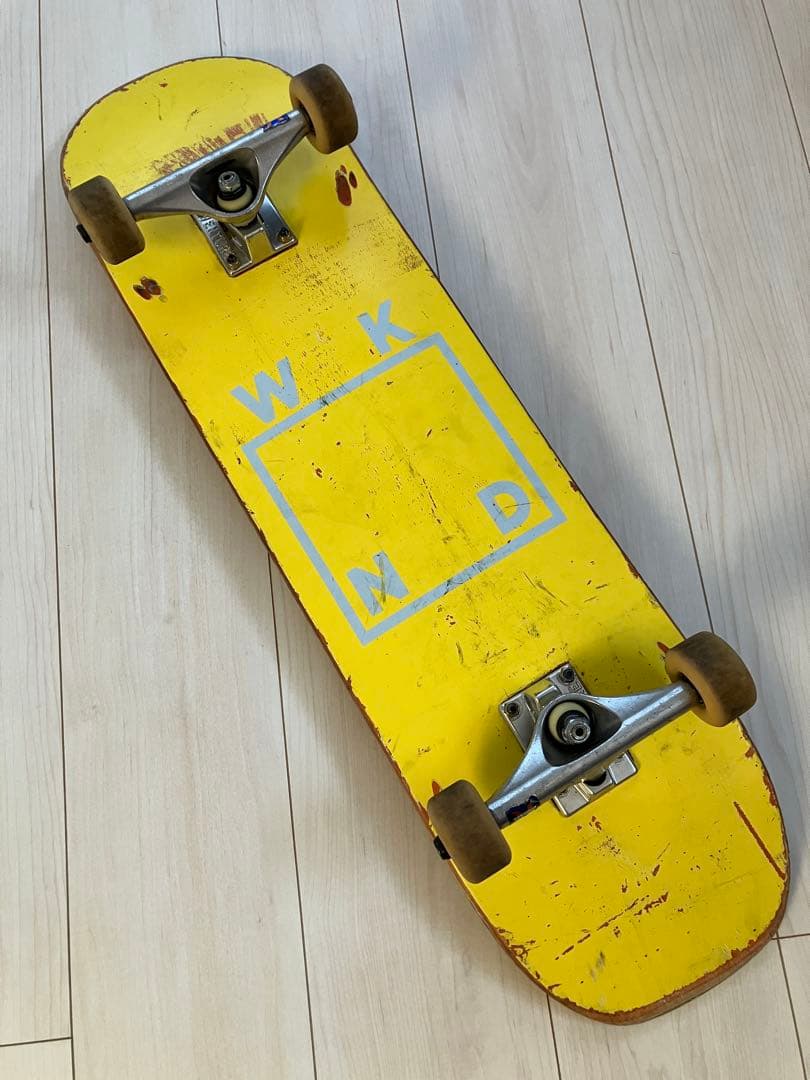 wknd スケボー　スケートボード　コンプリート　おまけ付き BLANK（ブランク） スケボー コンプリート カットバック 7.75 8.0