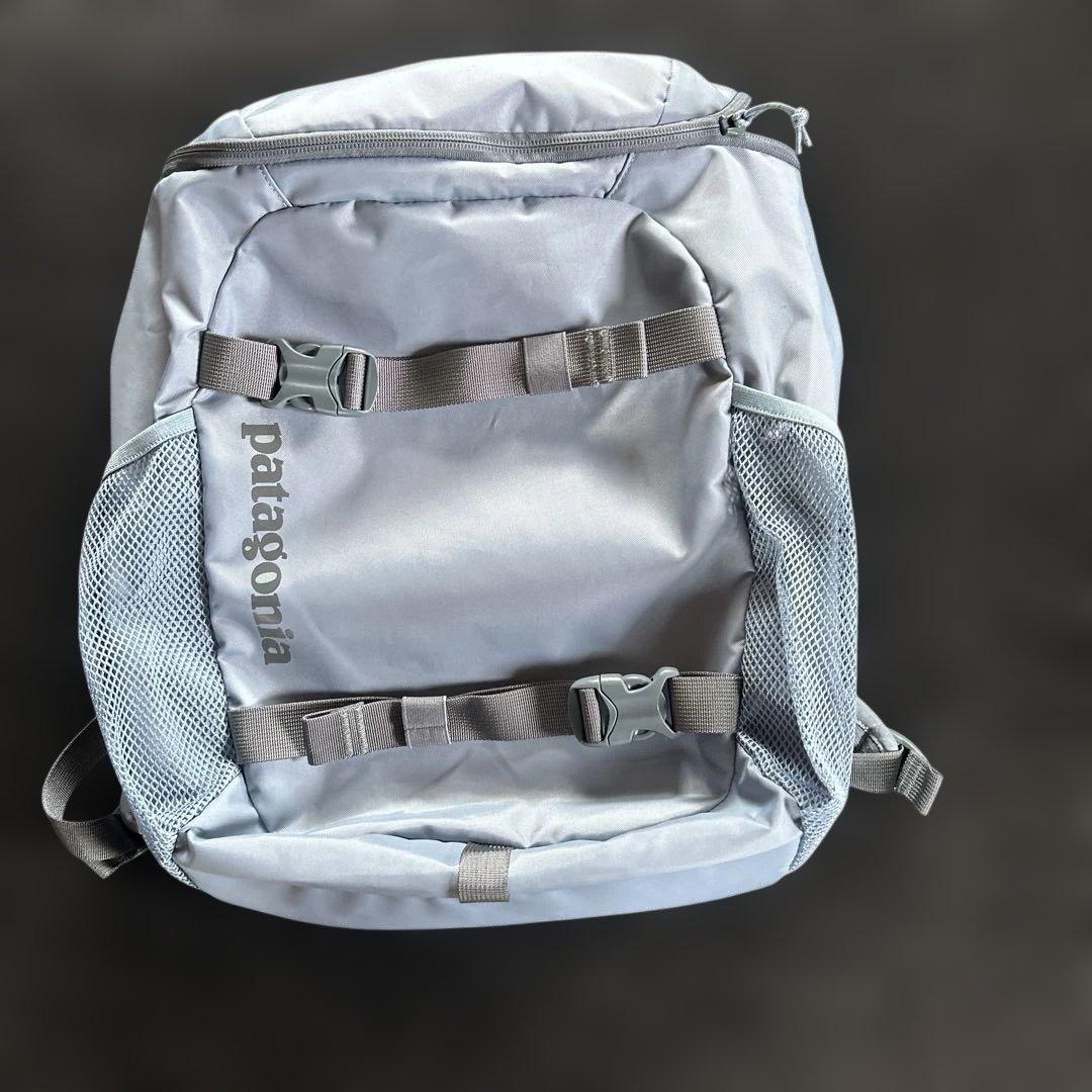 【美品】Patagonia キッズ レフュジート　デイパック18L 水色