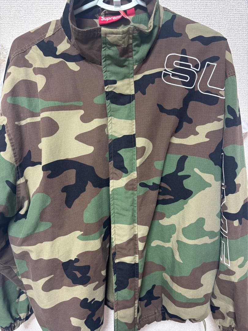 SUPREME 迷彩柄 ナイロンジャケット - メルカリ