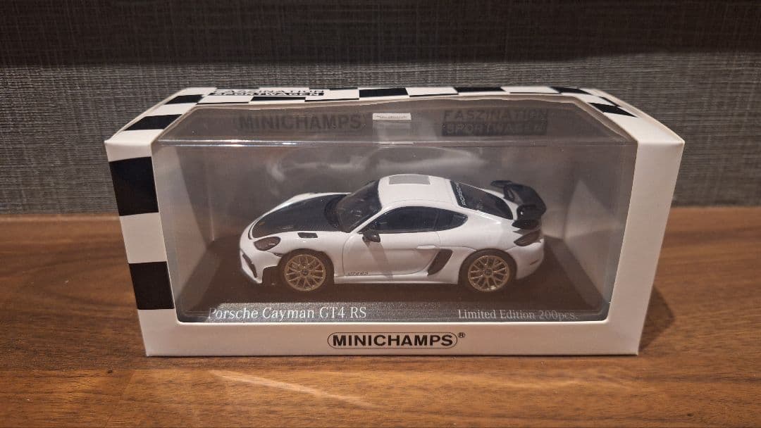 PMA Porsche Cayman GT4 RS 1/43 ポルシェ ホワイト
