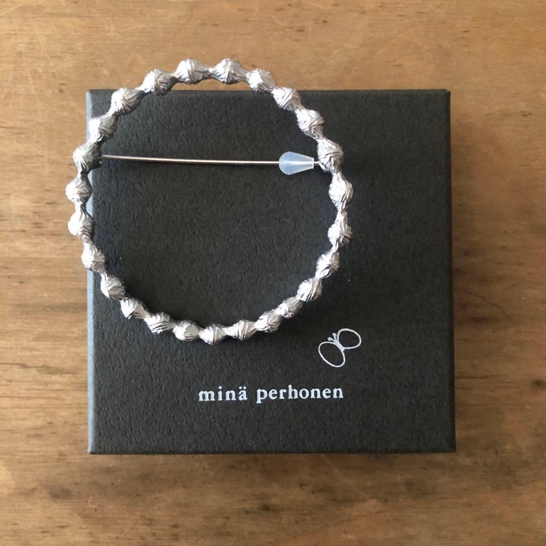 ミナペルホネン タンバリン ブローチ シルバー 中古・古着通販】mina perhonen (ミナ ペルホネン) タンバリンブローチ
