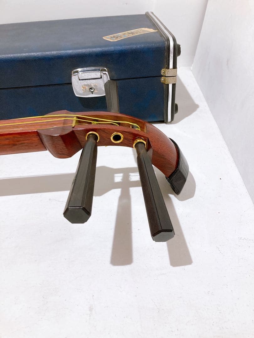 ☆【ジャンク扱い】津軽三味線 和楽器 撥×2点 調子笛 ハードケース付き