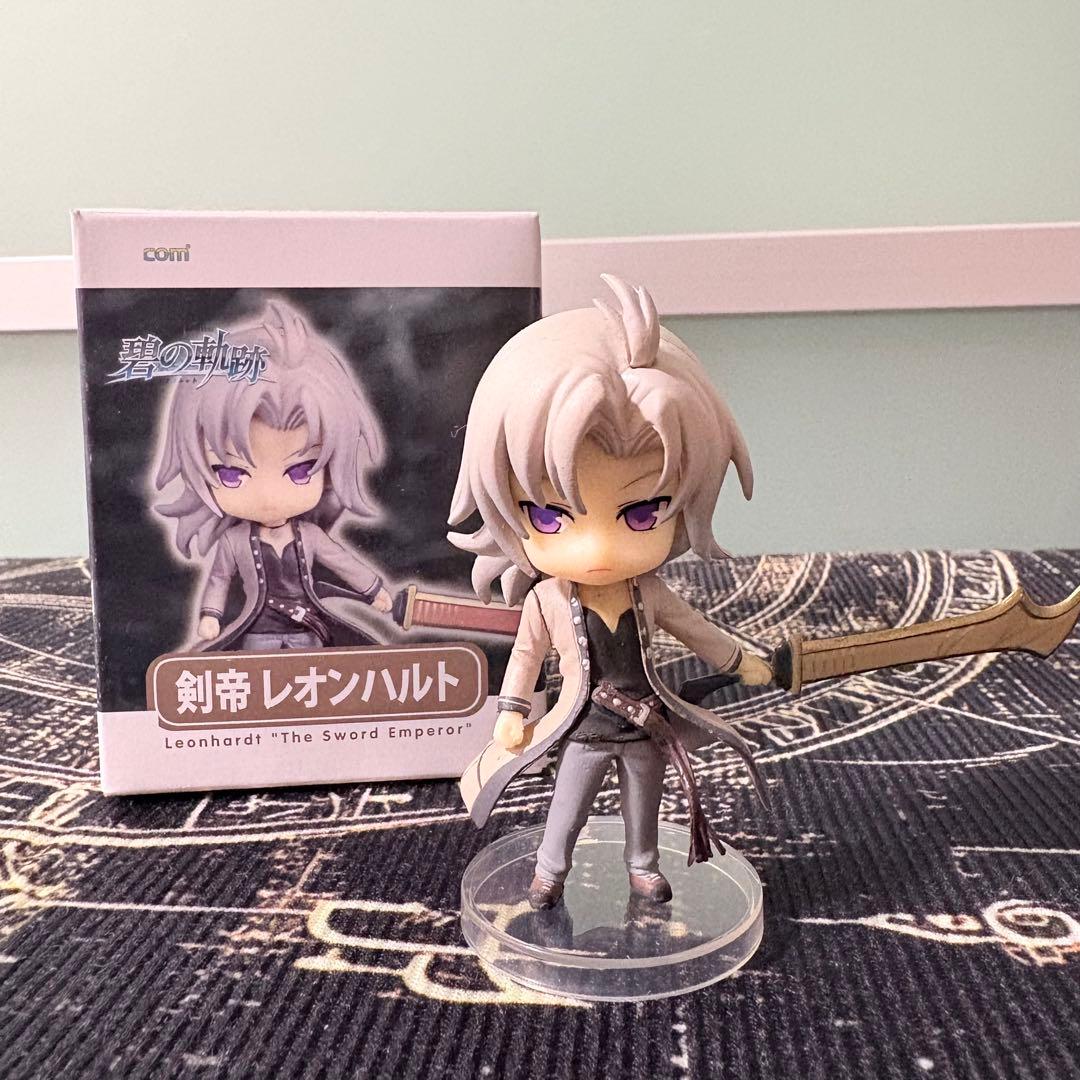 英雄伝説　碧の軌跡　剣帝 レオンハルト　フィギュア 空の軌跡ねんぷち ～剣帝 レオンハルト～ : ふぃぎゅたく