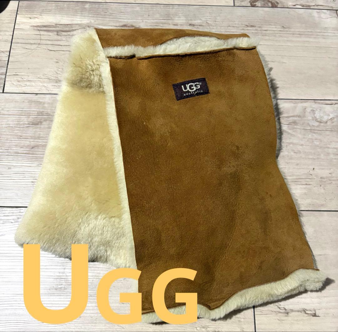 UGGリバーシブルムートンマフラー UGGリバーシブルムートンマフラー UGG ムートンマフラー