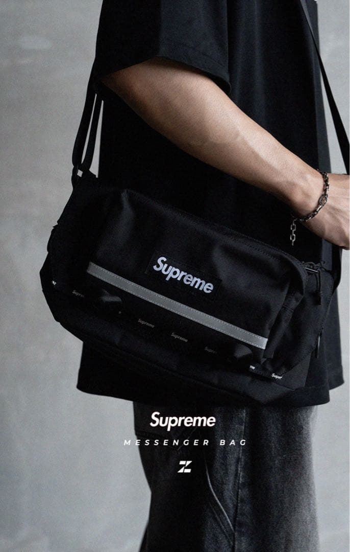 ほぼ未使用 Supreme Messenger Bag \