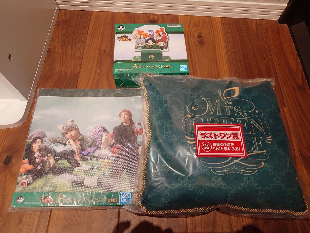 Mrs. GREEN APPLE　くじ　A賞　ライト　B賞　ボード　ラストワン賞 Mrs GREEN APPLE 一番くじ ラストワン賞 ドームライト｜Yahoo!フリマ