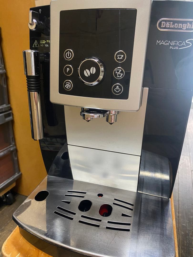デロンギ　コンパクト自動エスプレッソマシン　マグニフィカSプラス　現状品 急げ！】デロンギ マグニフィカS スマート をお得にゲットした件