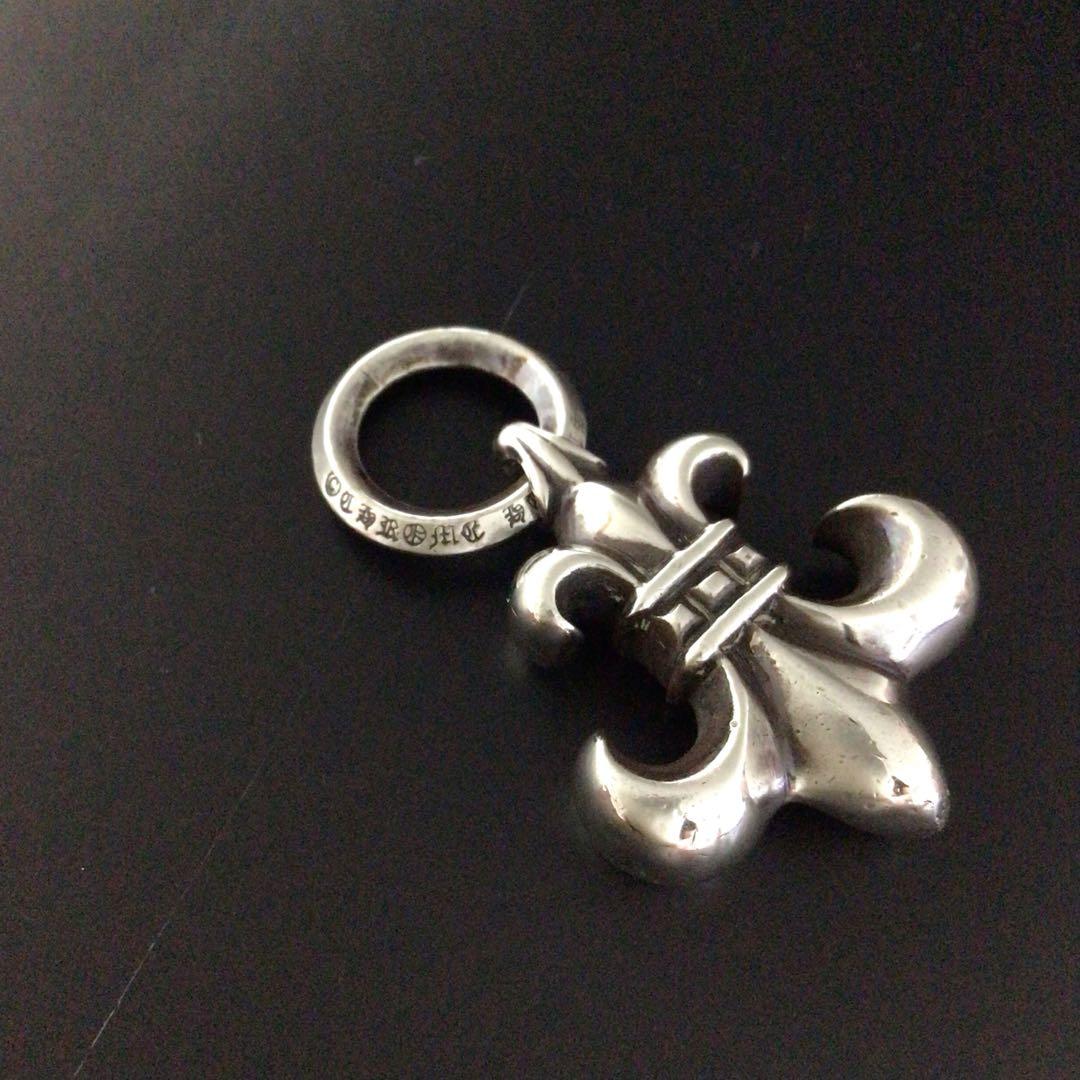 クロムハーツBSフレアペンダントタイニーレザーブレードスモールスボロ