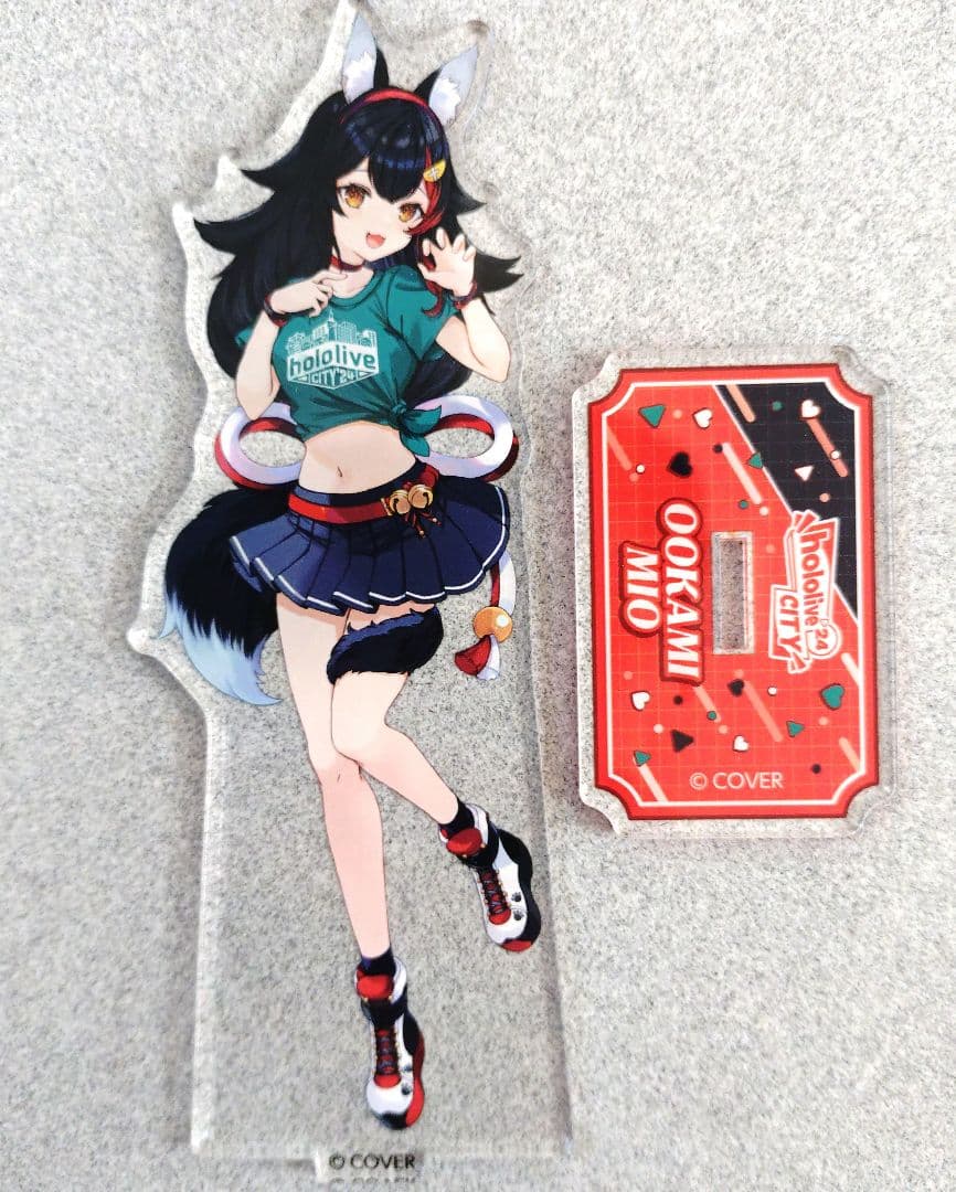 ホロライブ 大神ミオ アクリルスタンド in グリーンランド - メルカリ