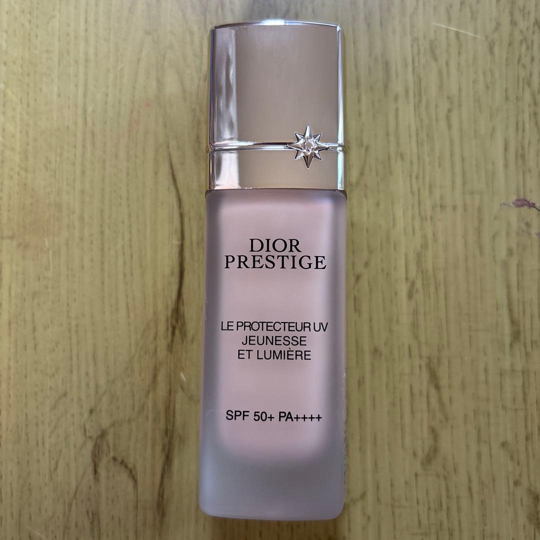 プレステージ ホワイト ル プロテクター UV ルミエールBB 01 DIOR】 プレステージ ホワイト ル プロテクター UV ルミエール (SPF50