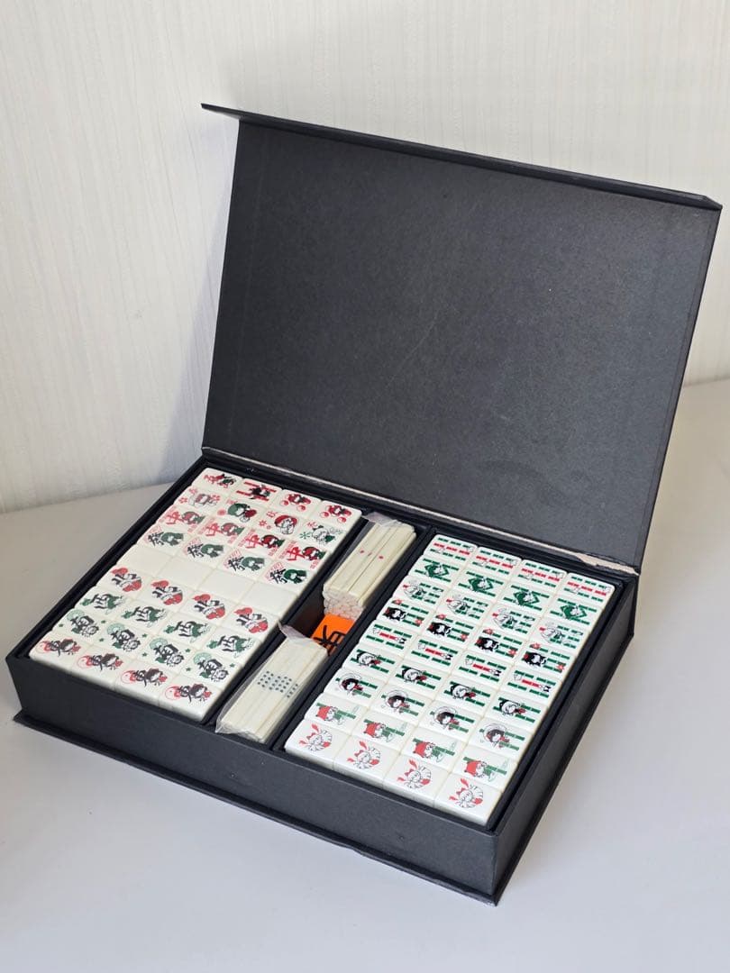 ☆未使用•シュリンク付き☆ 東方Project 麻雀牌 2012年モデル - メルカリ