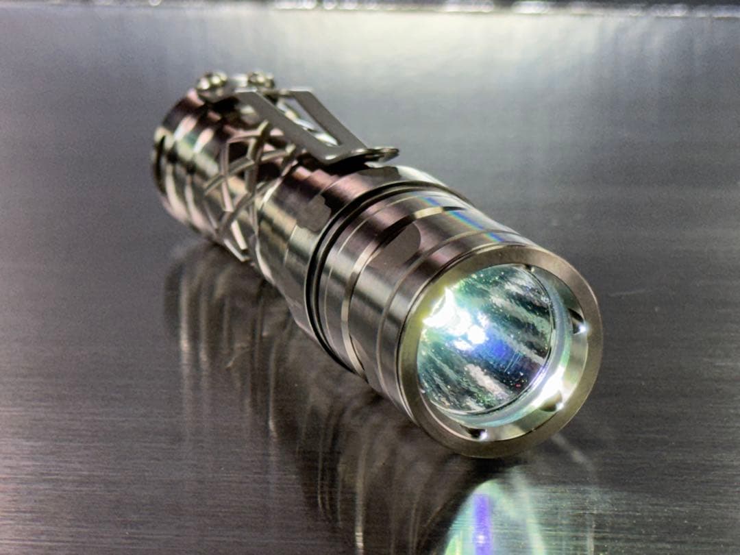 全世界限定500本 JETBeam TC-R2 チタンボディーXP-G S2