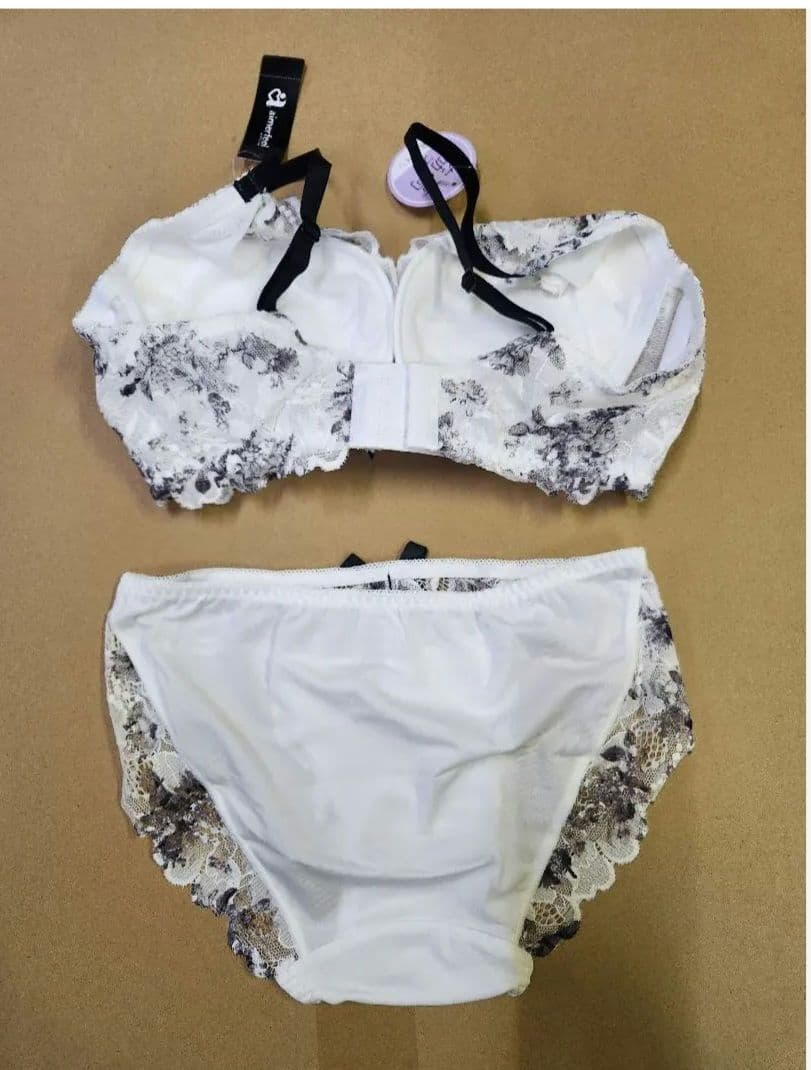 エメフィール B70セット 新品 - メルカリ