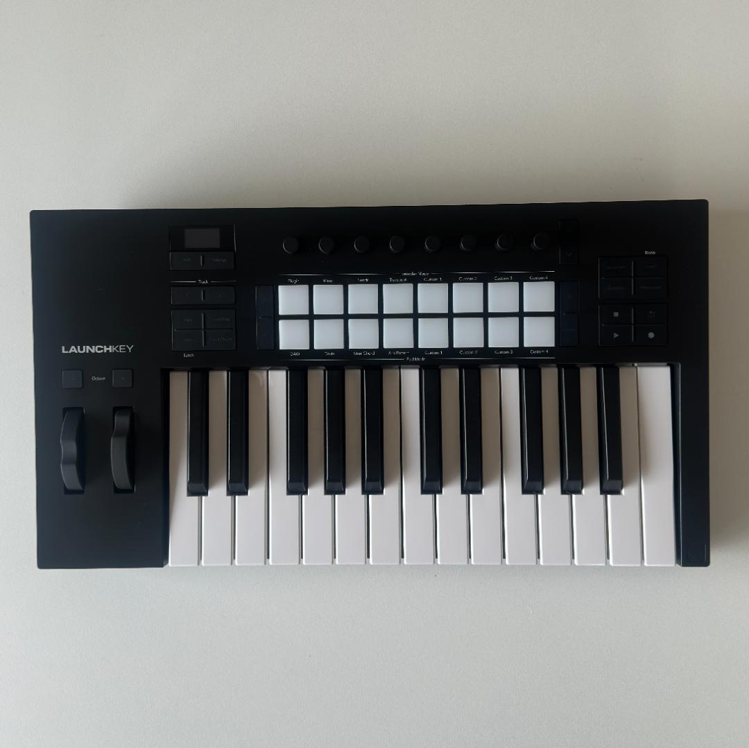 Novation Launchkey 25 MK4 MIDIキーボード Amazon | Novation/Launchkey 25 Mk4 | MIDIキーボード | MIDI