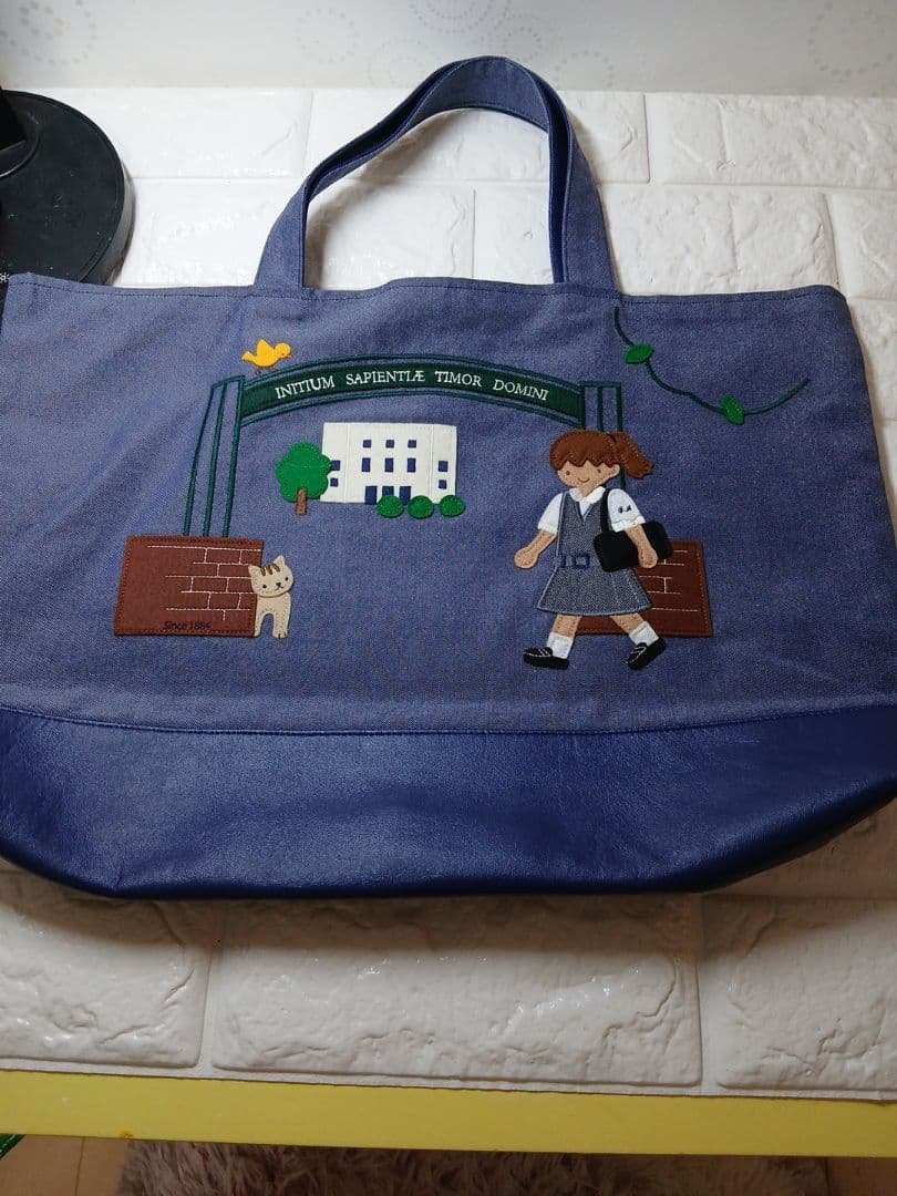 ⭐ファミリアFamiliarレッスンバック⭐新品、未使用品ネイビートートバッグ