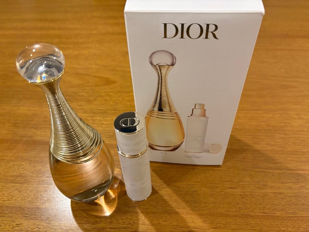 Dior J'adore 100ml + 10mlトラベルスプレー　値下げ中