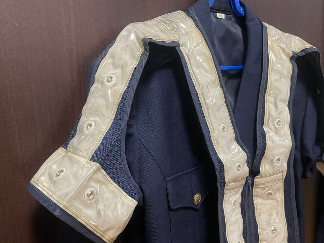 警察グッズ 反射ベスト 夜光チョッキのみ - メルカリ