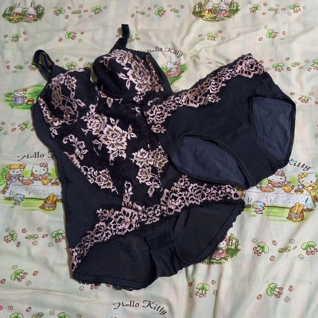 ありす※様　マルコ リュミエス ボディスーツC75L ＆ ショーツ L