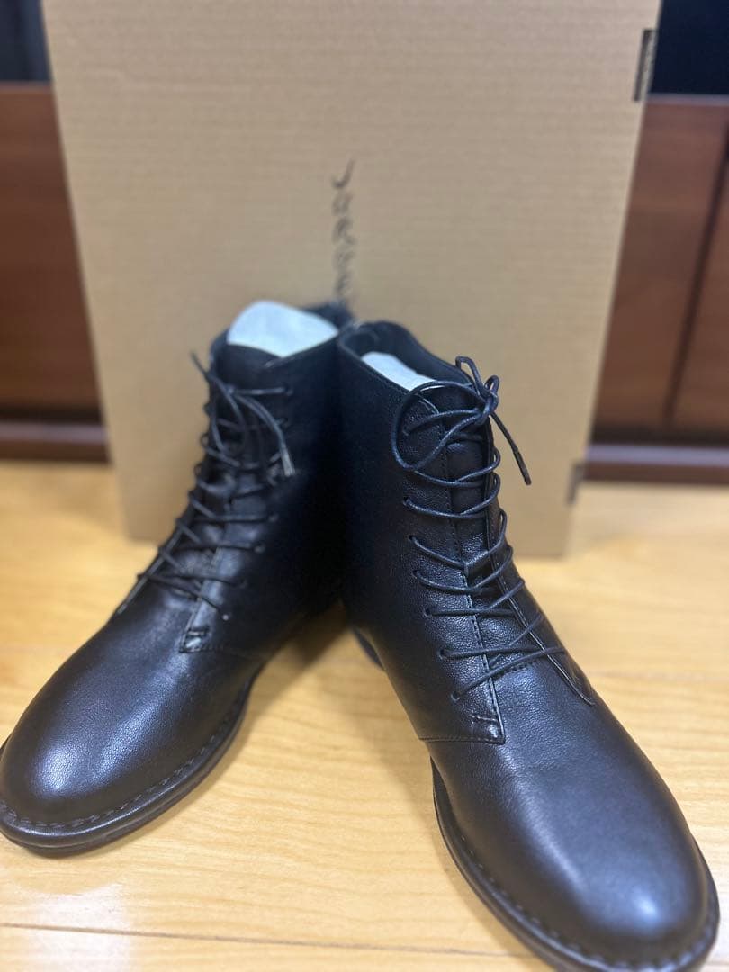 (未使用)ヨーガンレール 本革レースアップブーツ　ブラック23センチ