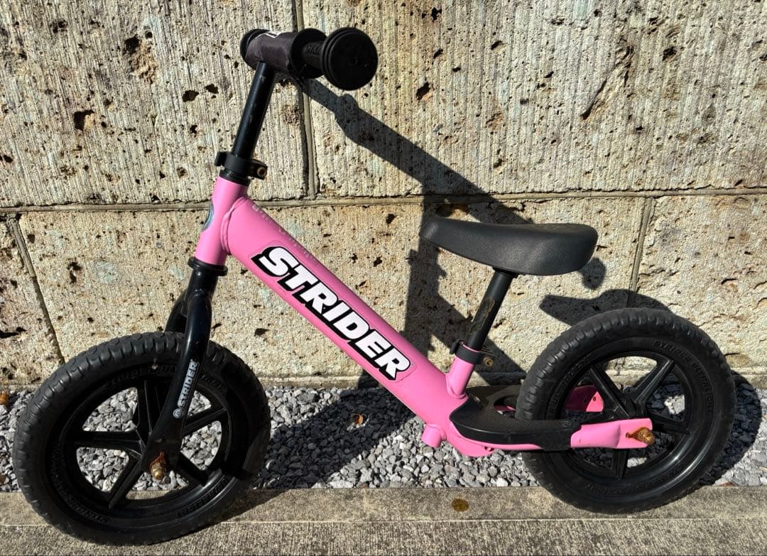 週末値下げ❗️STRIDER バランスバイク ピンクSTRIDER 12 Sport