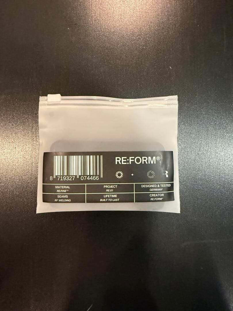 RE:FORM スリーブ　財布　新品未使用