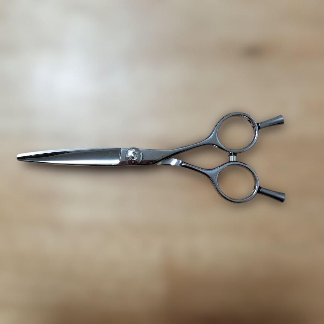 ドライカット専用シザー　Kreo ケレオ　新品未使用品 　右利き用　ケース付き