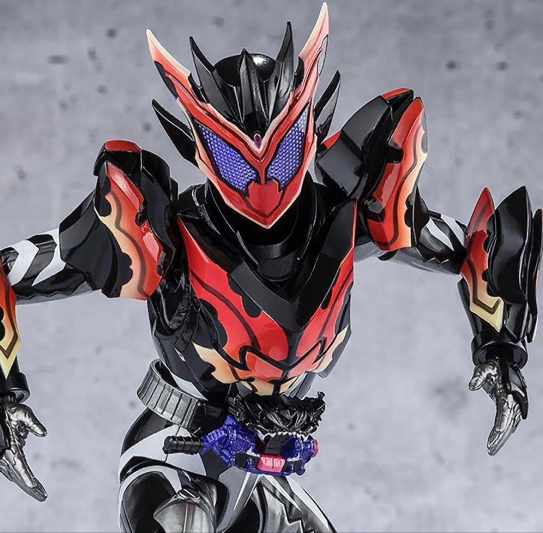 新品 S.H.Figuarts 仮面ライダービターガヴ スパーキングミフォーム