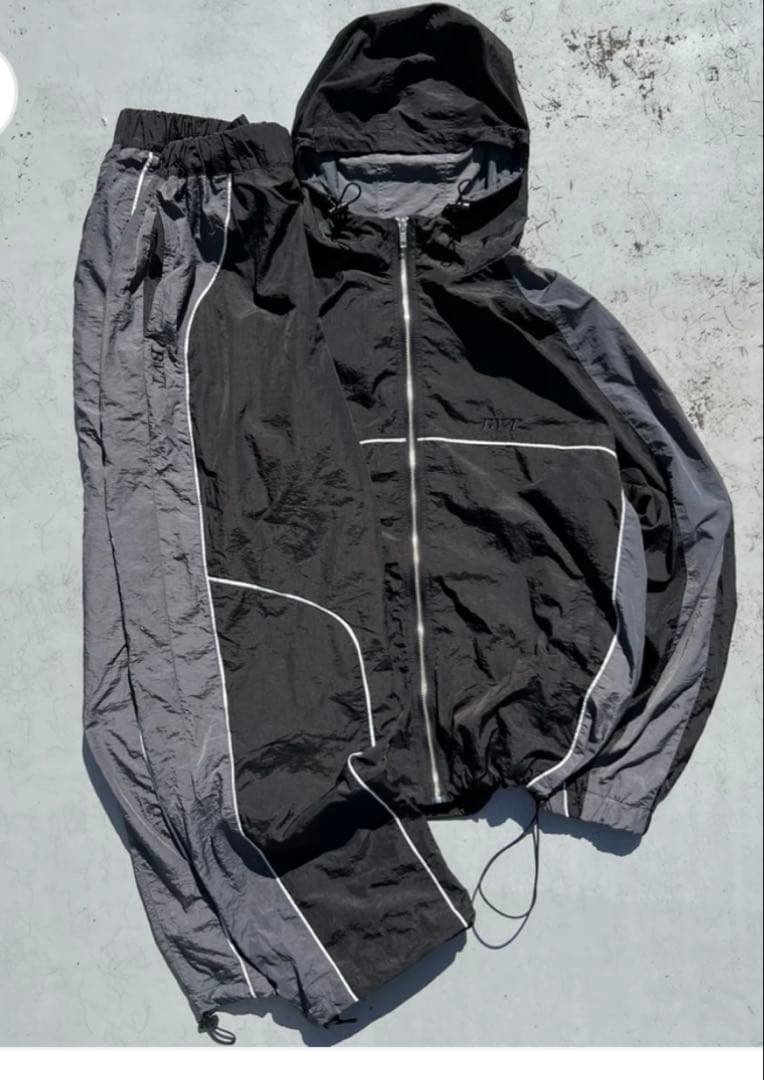 BELVET ナイロンジャケット ナイロンパンツ セットアップ ブラック グレー
