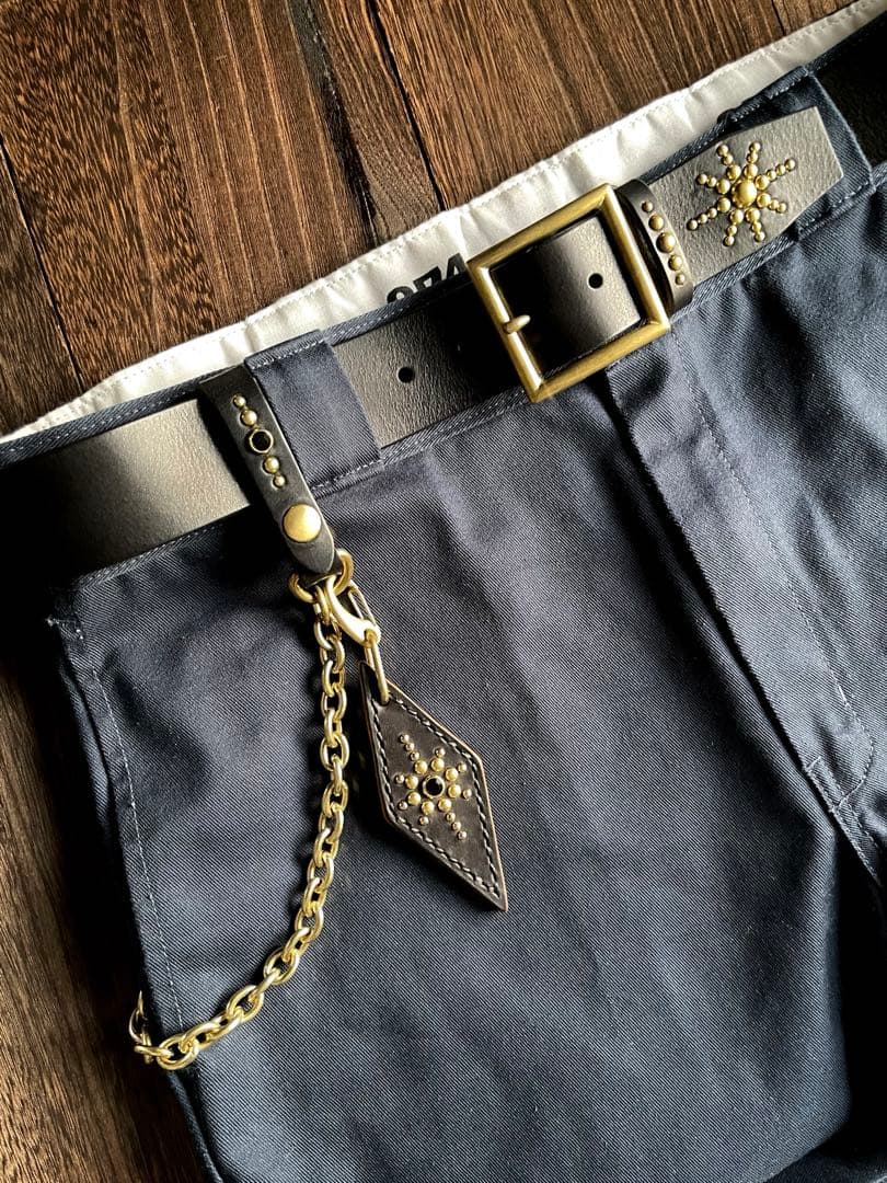 ディッキーズ874専用スタッズベルト 真鍮 ミッスーリ HTC CALEE - メルカリ