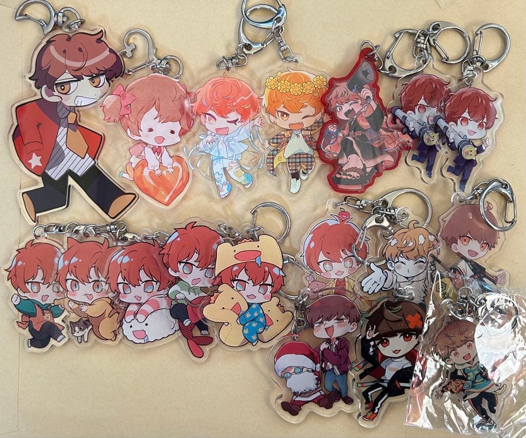 歌い手 めいちゃん アクリルキーホルダー - メルカリ