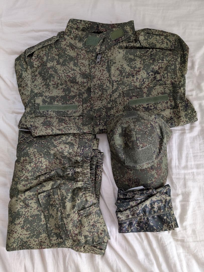 【今年最後の限界セール】【新品】ロシア軍　サバゲ　ロシア軍レイヤー4