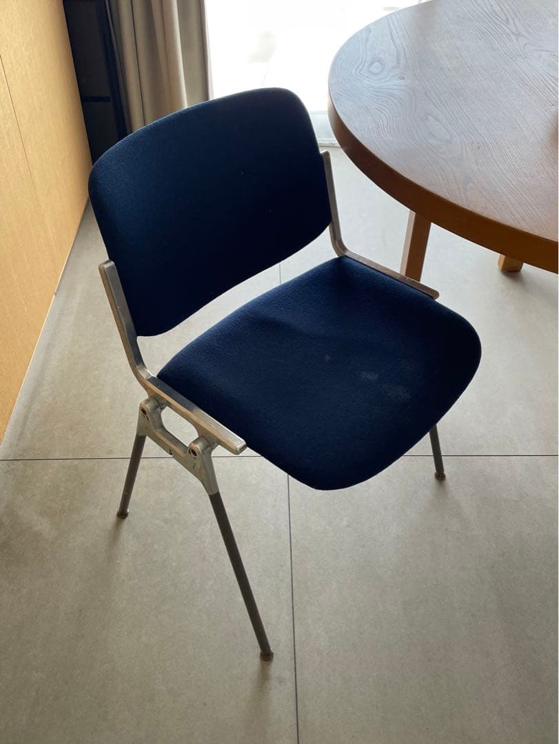 カステリチェア