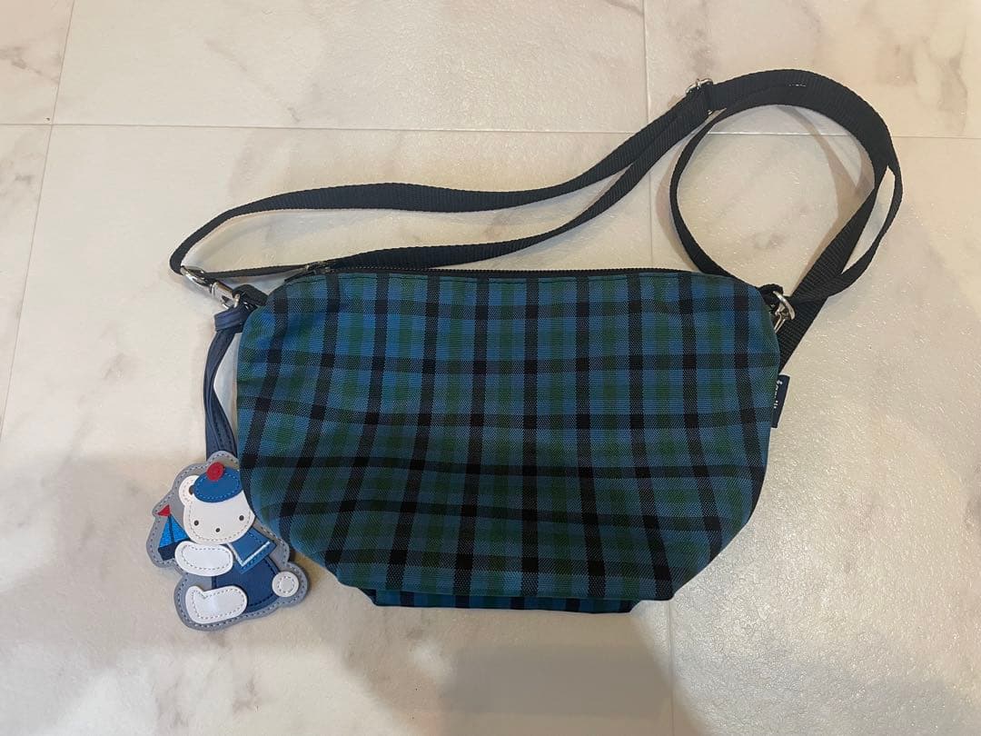 familiar チェック柄ポシェット