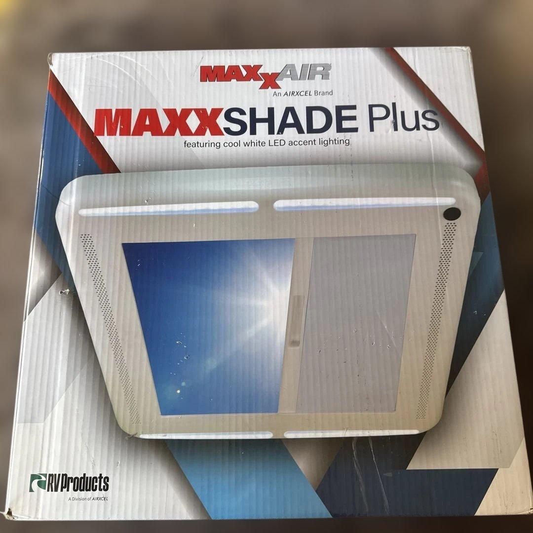 キャンピングカーMAXXSHADE PLUS Amazon.co.jp: MAXXAIR Maxxshade Plus - Lightweight RV Window