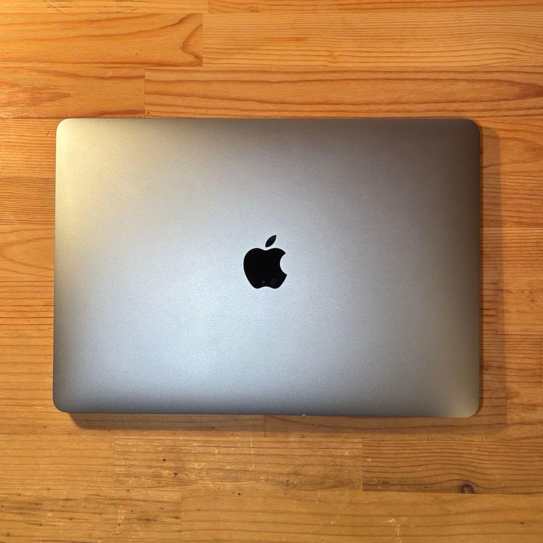 Apple MacBook Air M1（2020）スペースグレイ