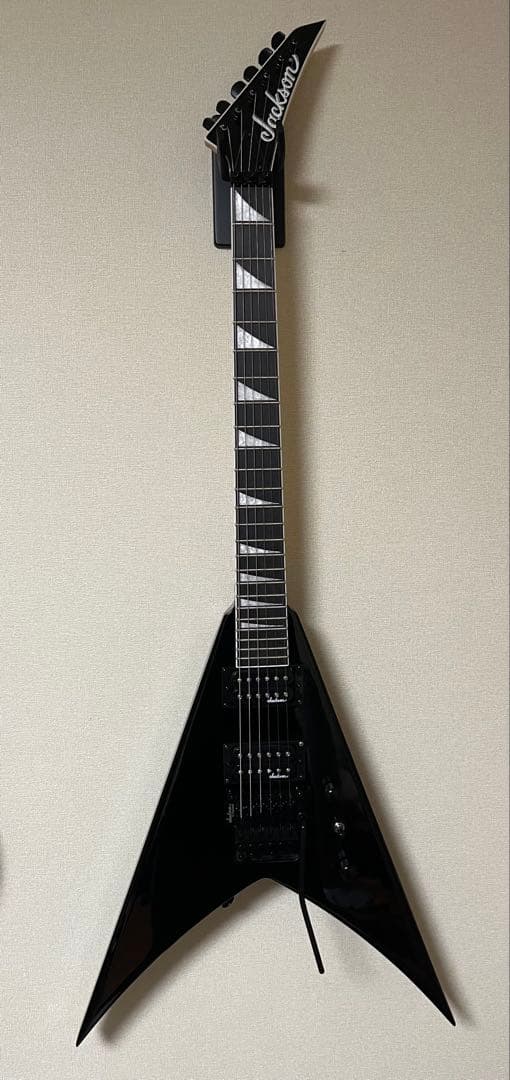 【中古】Jackson エレキギター JS32 kingVブラック