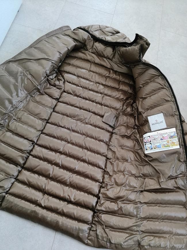 MONCLER モンクレール MOKA モカ ダウンコート 3 G32-003 - メルカリ