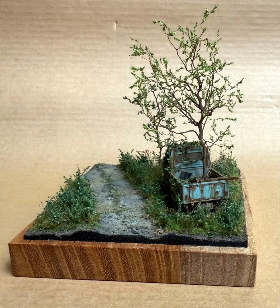 ジオラマ作家の一点物 ☆「林道に放置されたミゼット」☆ Art Stage K