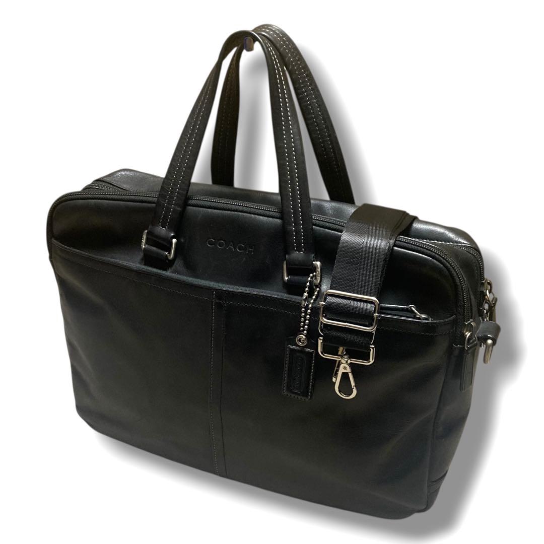 美品　コーチ　ビジネスバッグ　2way　A4収納可　エンボス　レザー　ブラック