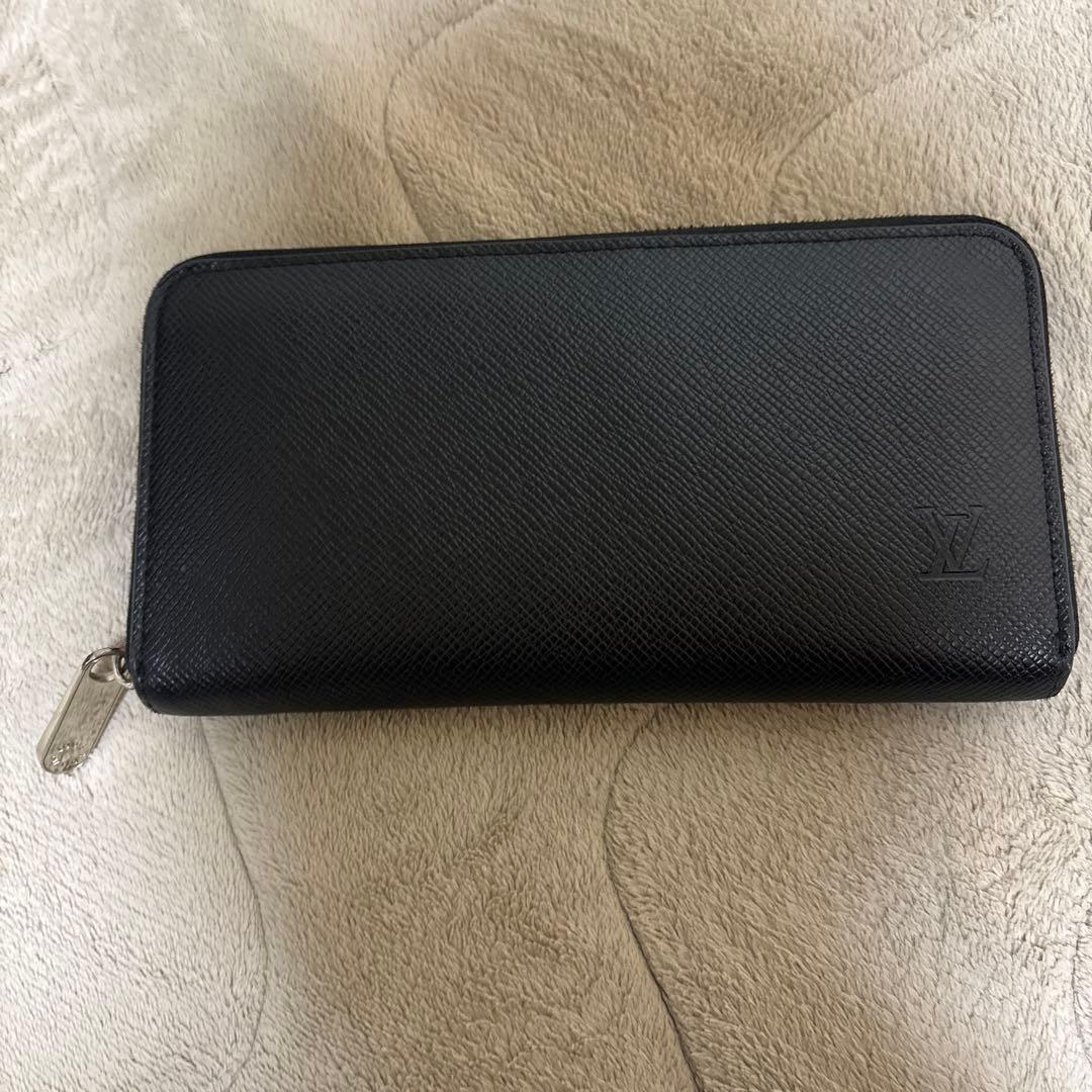 Louis Vuitton ブラック 長財布 エピレザー