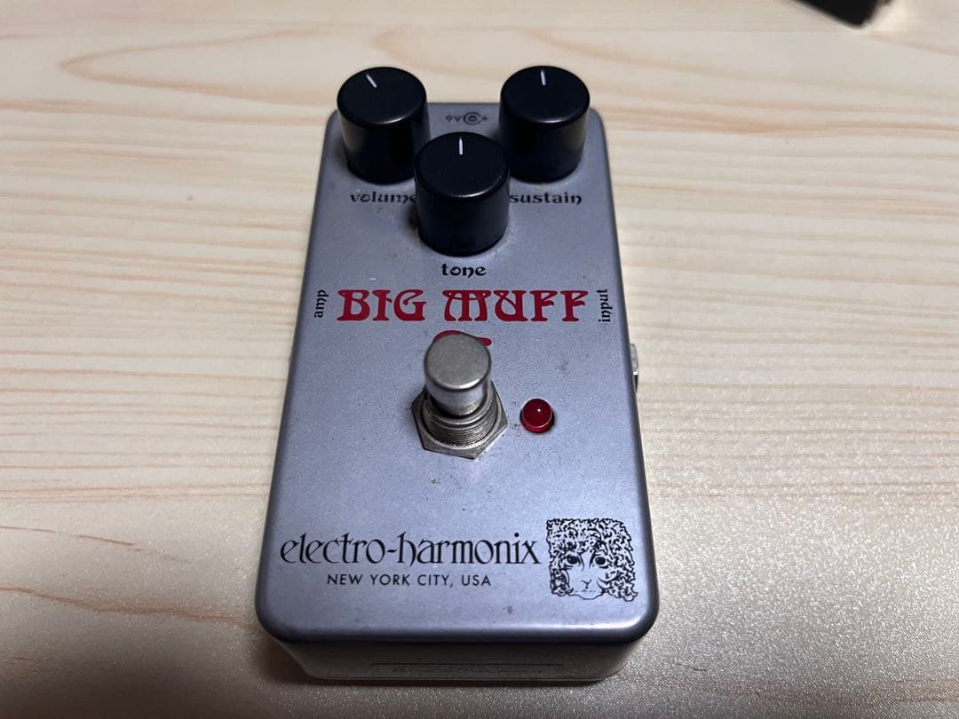 electro-harmonix BIG MUFF π