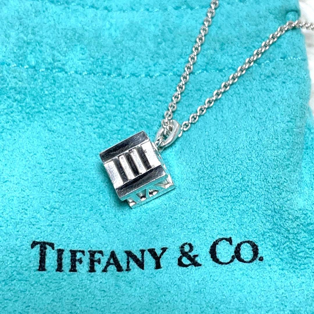 ティファニー　アトラスキューブネックレス