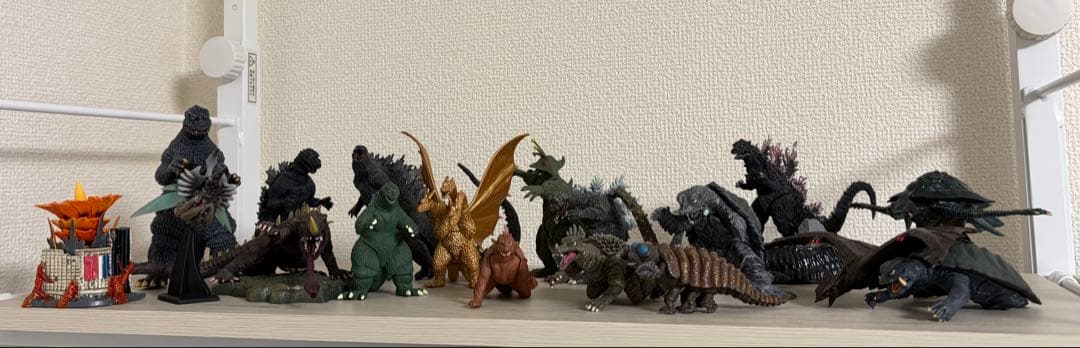 ゴジラ ガメラ フィギュア セット