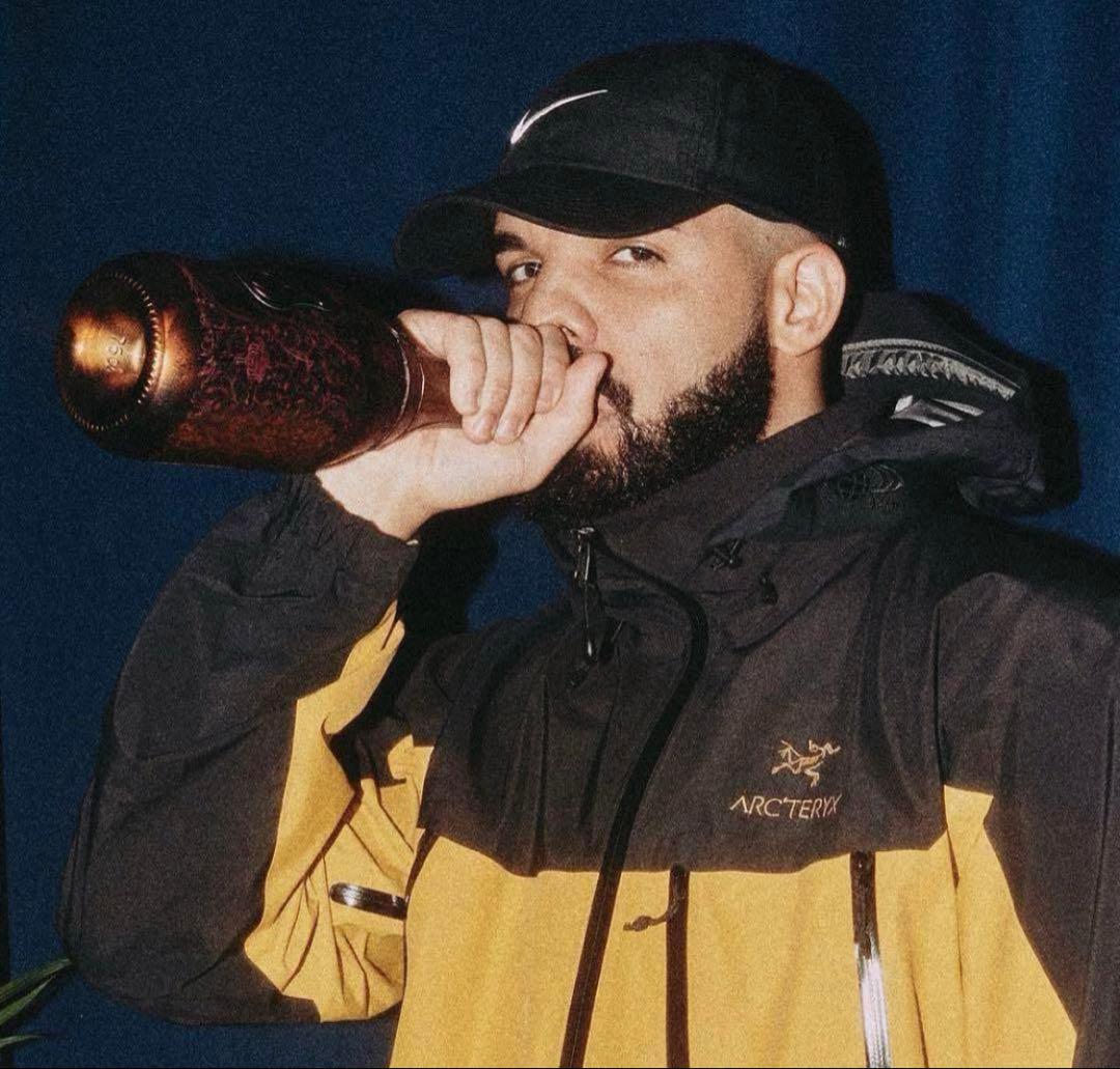 スペシャル新品 drake着Arc’teryx BEAMS Theta AR S