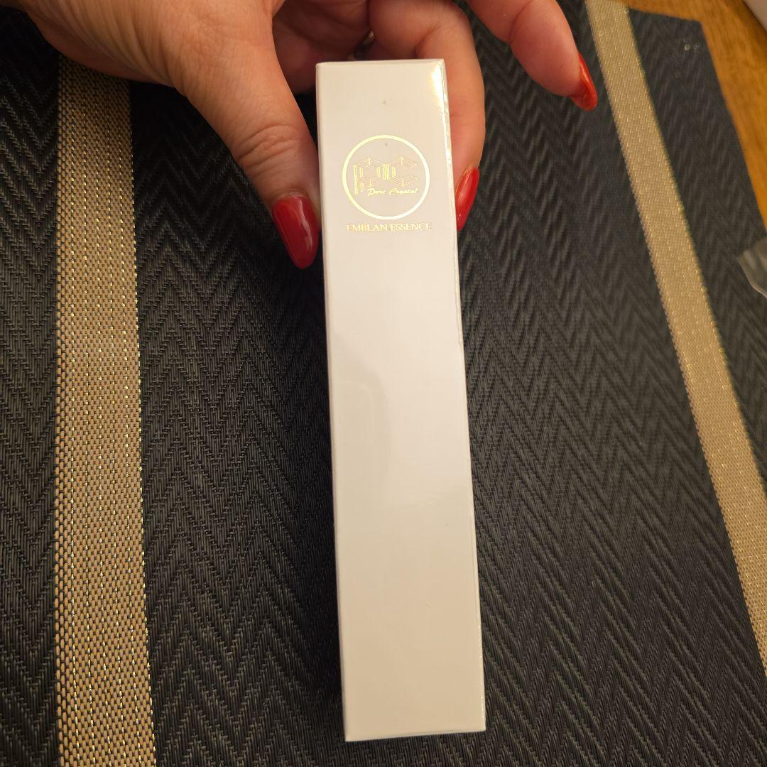 ピュアクリスタルエムブランエッセンス