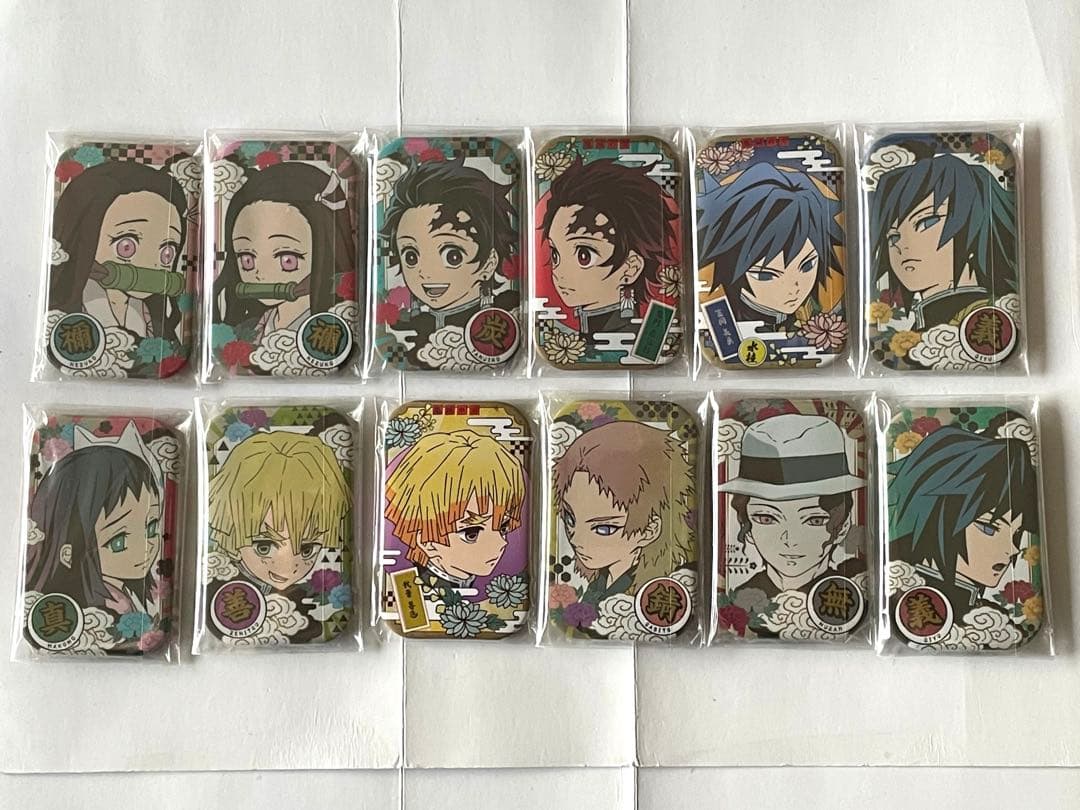 レア］鬼滅の刃 まるかく缶バッジ まとめ売り 12種セット - メルカリ