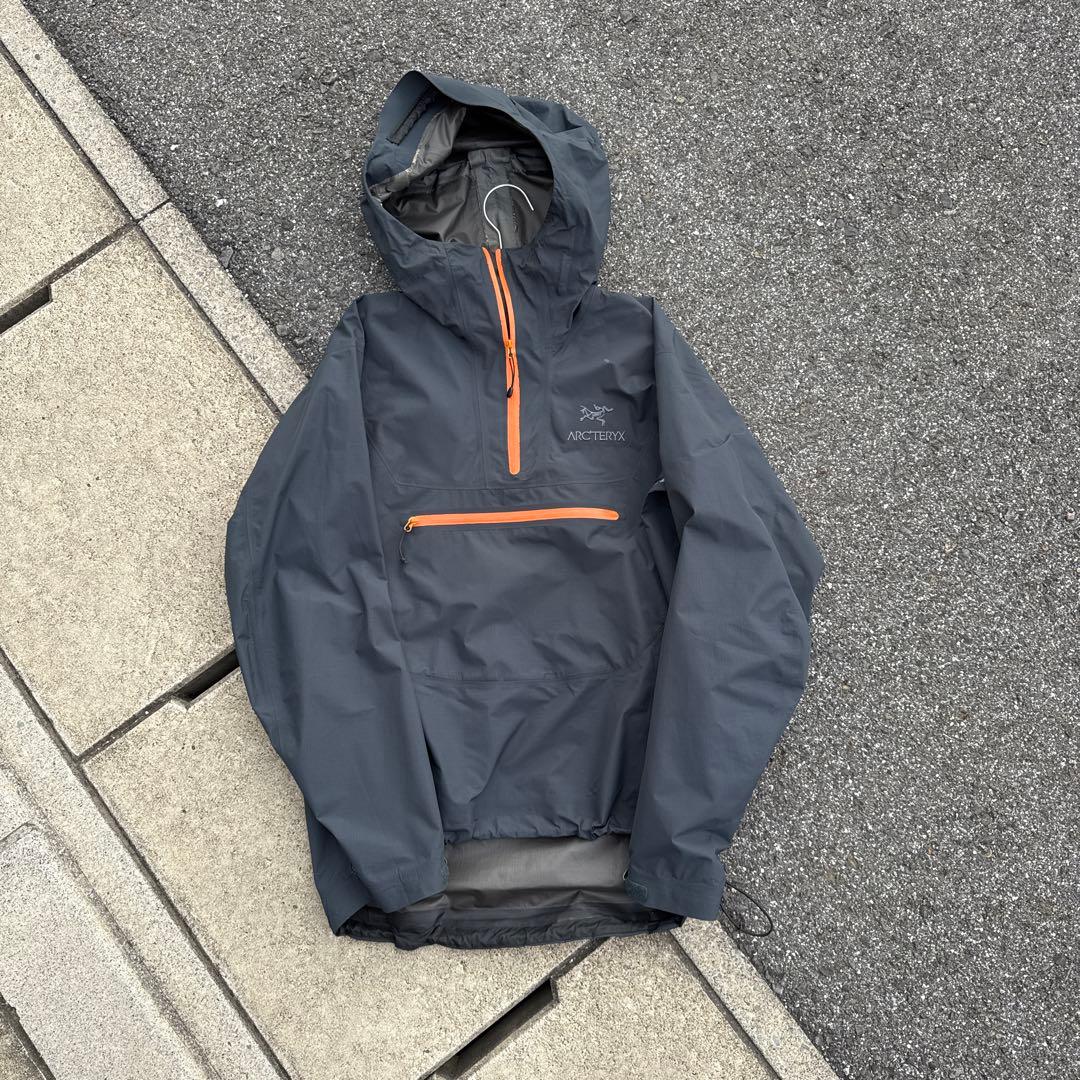 超メルカリ市　アークテリクス　アノラック