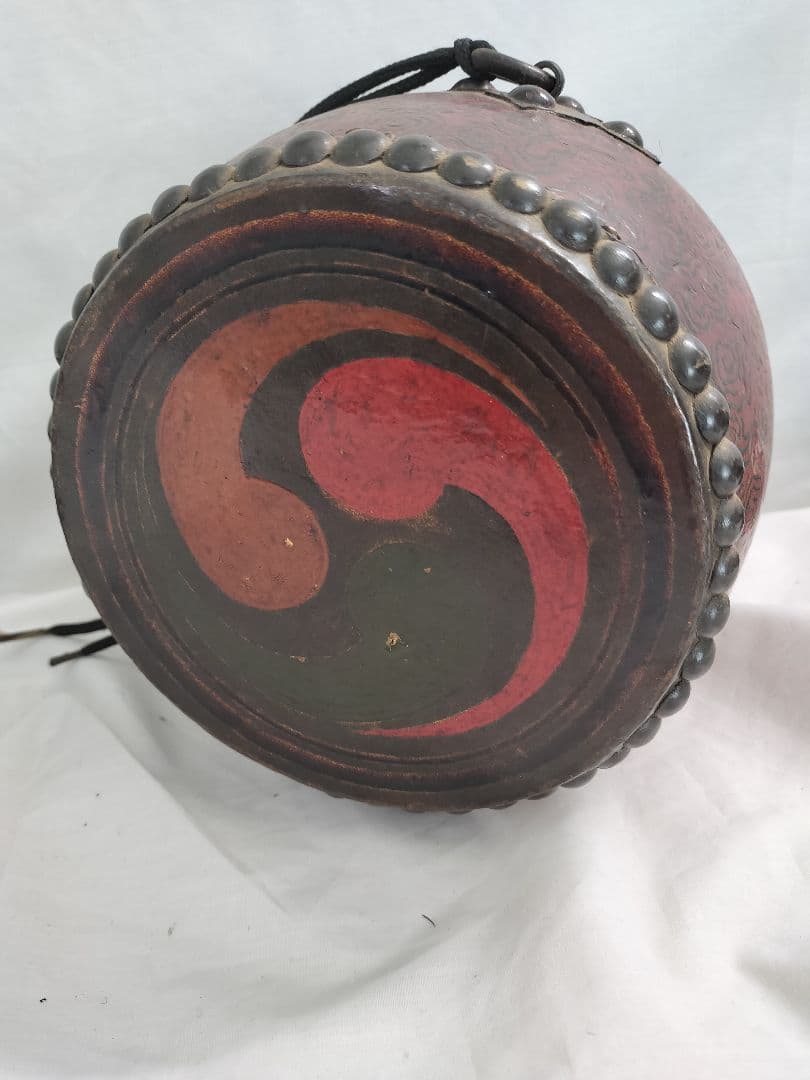 和太鼓 赤黒渦巻き模様 木製 楽天市場】【楽天ランキング1位入賞】和太鼓 ばち 滑り止め付 セット